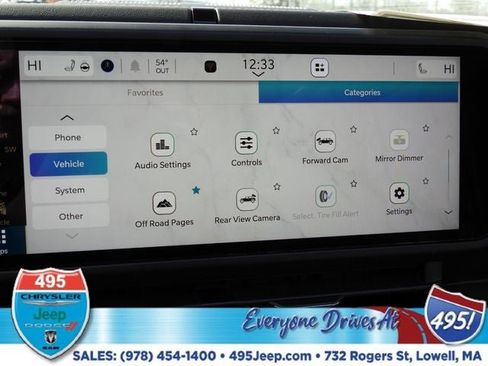 New 2025 Jeep Wrangler Sahara w/ Technology Group image 33