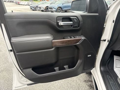Used 2019 GMC Sierra 1500 Denali w/ Denali Ultimate Package AWD/4WD image 18