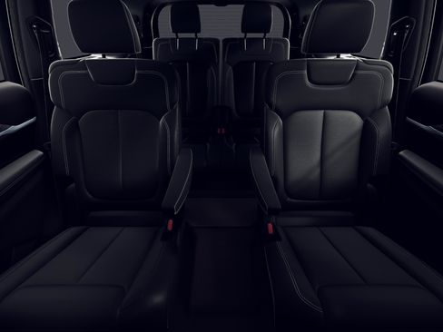 New 2026 Jeep Grand Cherokee L Limited image 3