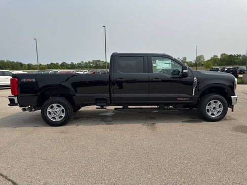 New 2025 Ford F350 XLT image 2