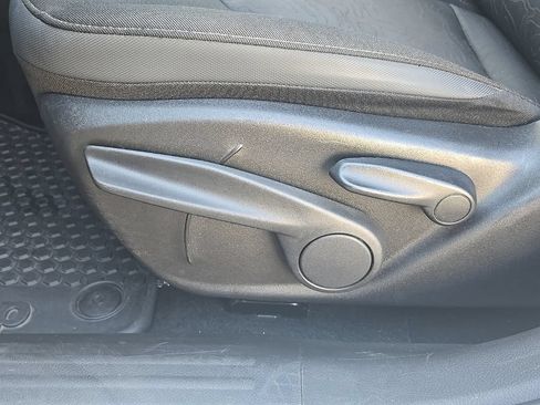 Used 2023 Jeep Renegade Trailhawk AWD/4WD image 14