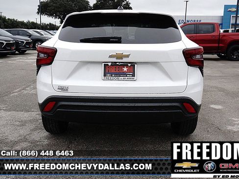 New 2026 Chevrolet Trax LS FWD image 6