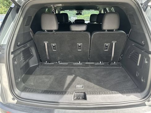 Used 2026 Chevrolet Traverse LT FWD image 18