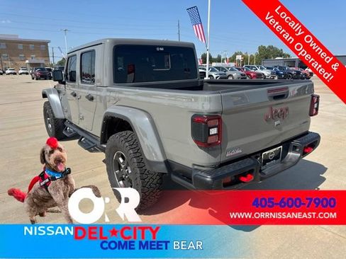 Used 2022 Jeep Gladiator Rubicon w/ LED Lighting Group AWD/4WD image 3