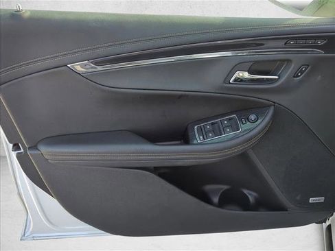 Used 2017 Chevrolet Impala Premier w/ Enhanced Convenience Package image 7