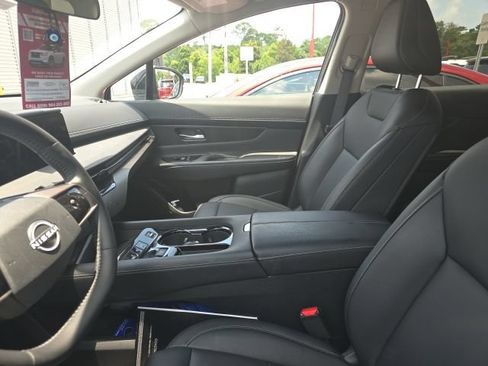 Certified 2025 Nissan Murano SV FWD image 7