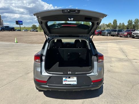 Used 2023 Chevrolet TrailBlazer LS AWD/4WD image 21