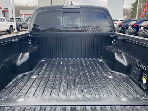Used 2023 Toyota Tacoma TRD Sport image 11