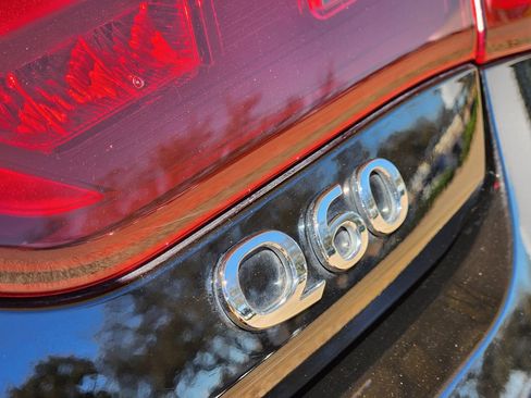 Used 2019 INFINITI Q60 3.0t Luxe w/ Essential Package image 12