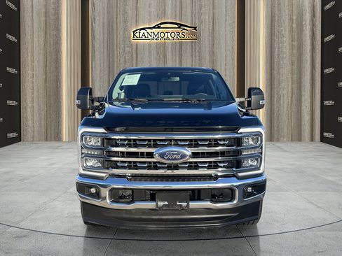 Used 2024 Ford F250 Lariat image 2