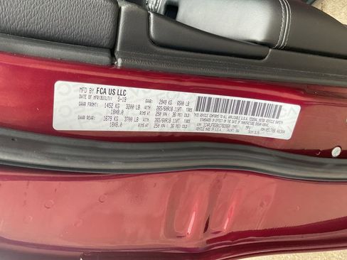 Used 2019 Jeep Grand Cherokee Limited w/ Luxury Group II image 30