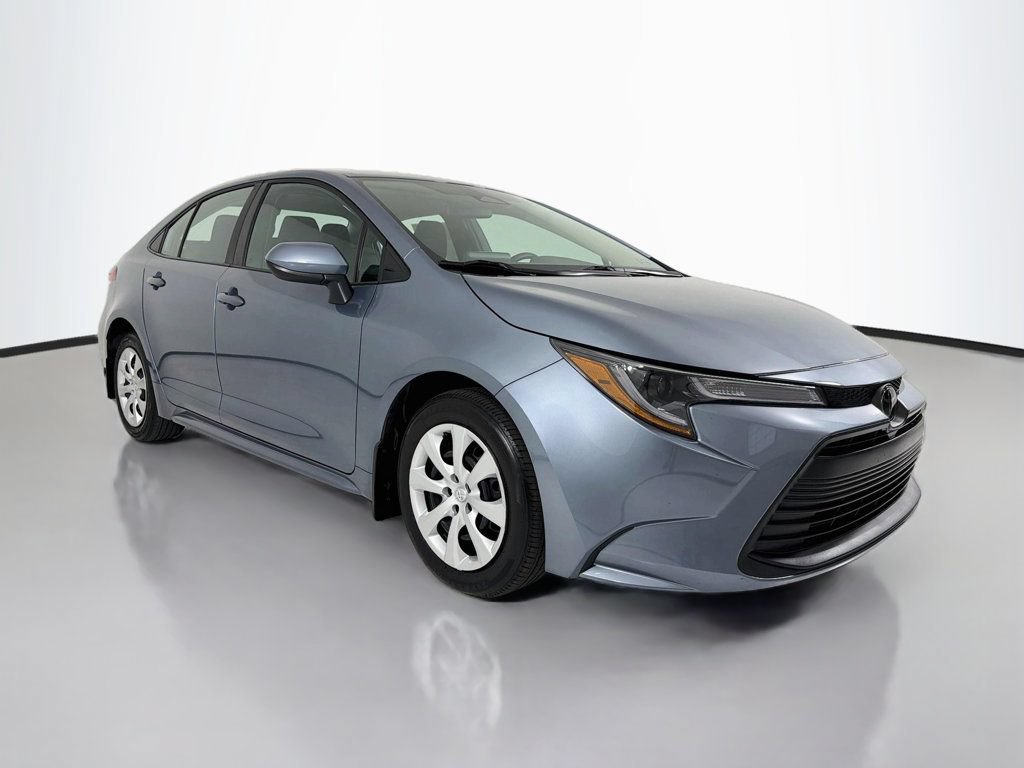 Used 2024 Toyota Corolla LE FWD image 1