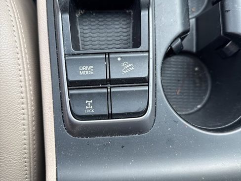 Used 2017 Hyundai Tucson SE Plus image 18