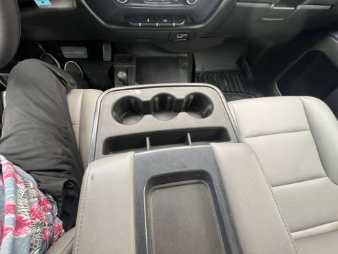 Used 2019 Chevrolet Silverado 2500 W/T AWD/4WD image 13
