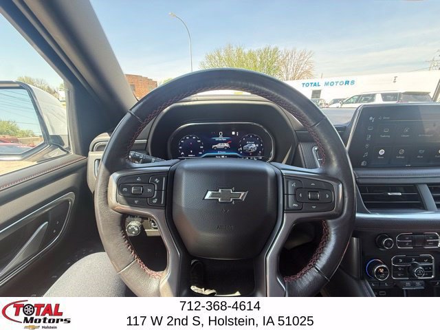 Used 2022 Chevrolet Suburban RST w/ Luxury Package AWD/4WD image 19