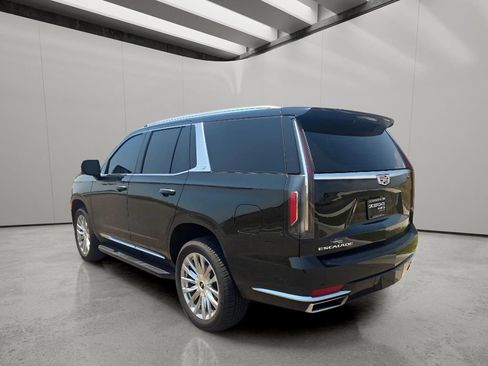 Used 2023 Cadillac Escalade Premium Luxury AWD/4WD image 3