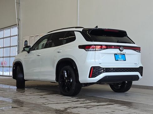New 2026 Volkswagen Tiguan SE R-Line AWD/4WD image 10