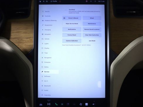 Used 2018 Tesla Model X 75D image 23