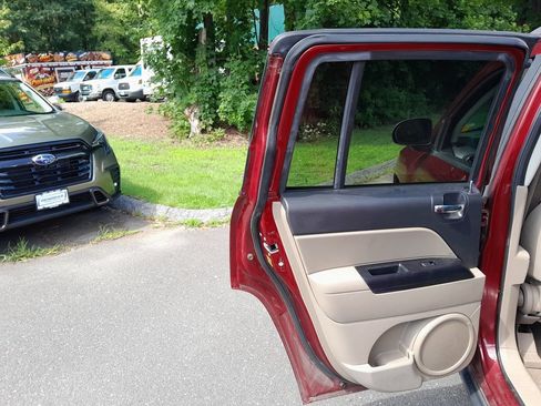 Used 2014 Jeep Compass Sport w/ Power Value Group AWD/4WD image 27