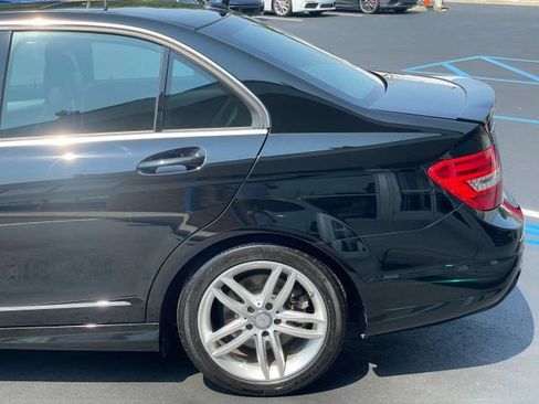 Used 2014 Mercedes-Benz C 300 4MATIC Sedan image 17