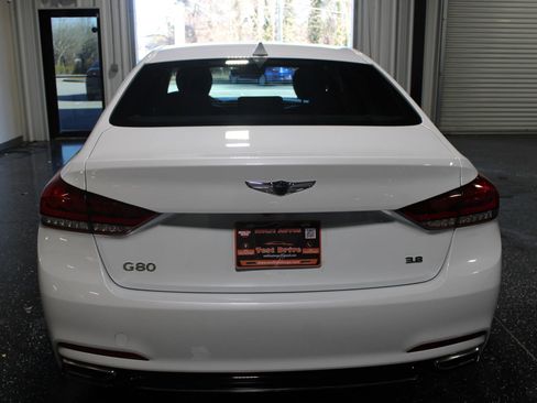 Used 2018 Genesis G80 3.8 image 3