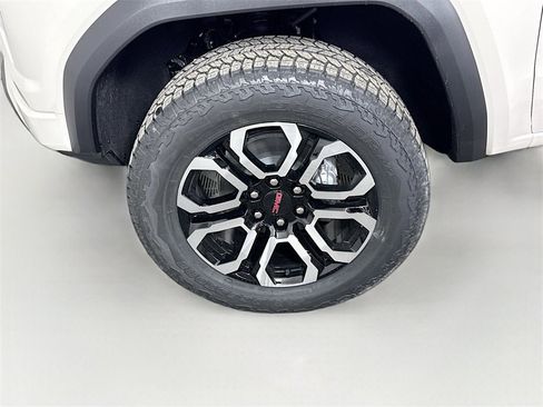 New 2026 GMC Canyon AT4 w/ Nightfall Essentials Package image 24