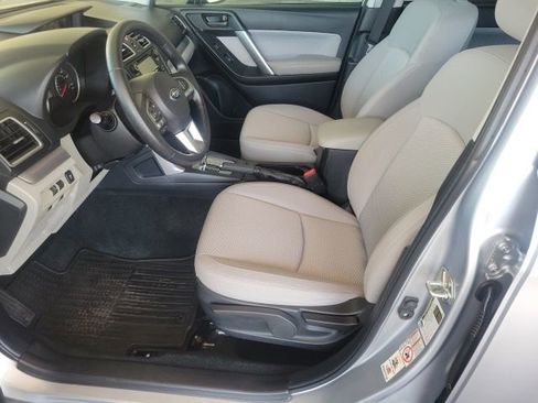 Used 2018 Subaru Forester 2.5i w/ Alloy Wheel Package AWD/4WD image 10