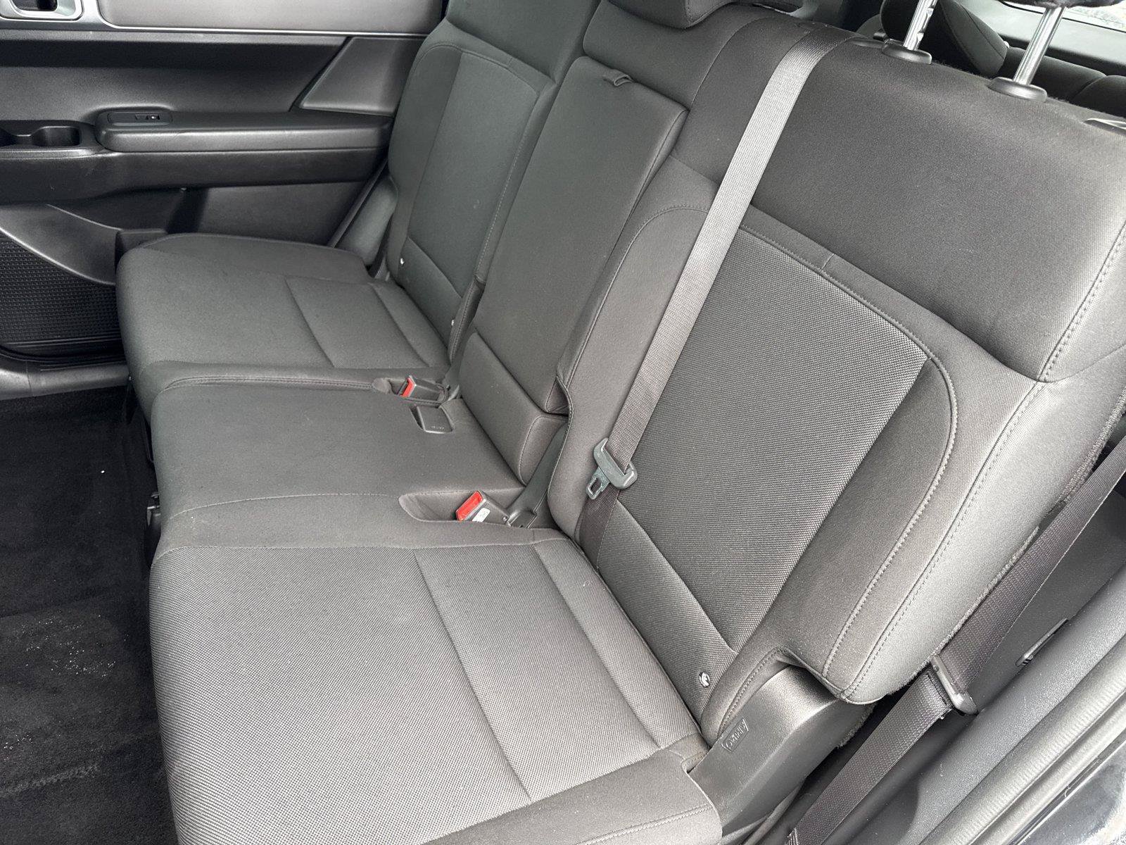 Used 2026 Hyundai Santa Fe SE FWD image 32