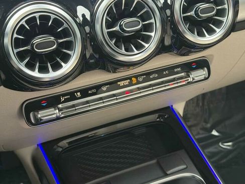 Certified 2024 Mercedes-Benz GLB 250 4MATIC image 27