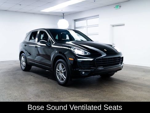 Used 2016 Porsche Cayenne AWD/4WD image 1