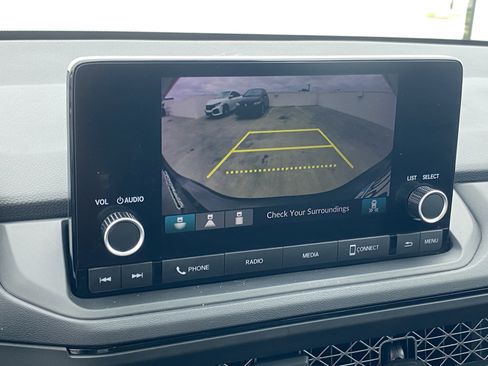 Certified 2025 Honda Accord SE image 19