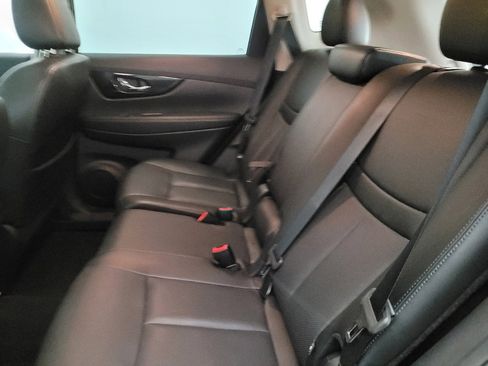 Used 2019 Nissan Rogue SL w/ Premium Package AWD/4WD image 18