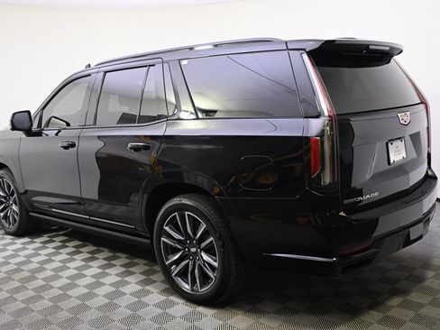 Certified 2023 Cadillac Escalade Sport Platinum AWD/4WD image 3