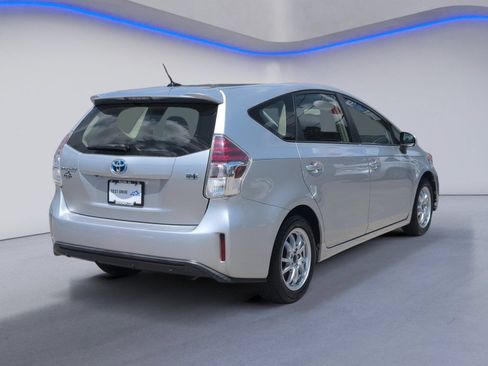Used 2015 Toyota Prius V Three FWD image 5