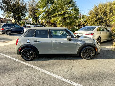 Used 2020 MINI Cooper S image 16