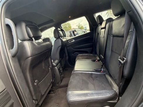 Used 2021 Jeep Grand Cherokee Laredo X image 9