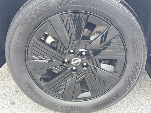 Used 2025 Nissan Murano SV image 10