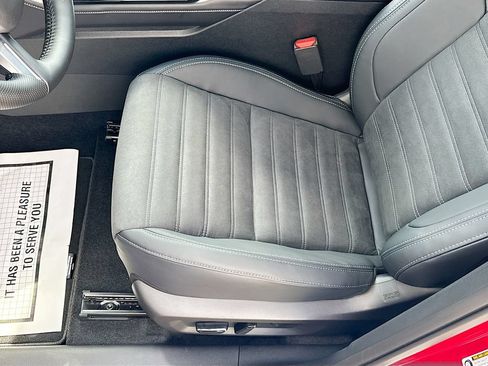 Used 2026 Mitsubishi Outlander LE FWD image 18