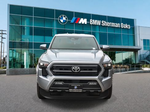 Used 2024 Toyota Tacoma SR5 AWD/4WD image 2