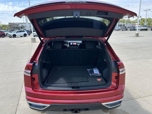 New 2025 Volkswagen Atlas Cross Sport SEL image 12