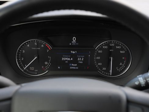 Used 2023 Cadillac XT6 Luxury image 11