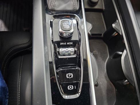 Used 2021 Volvo XC60 T5 Inscription w/ Protection Package Premier image 28