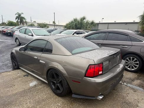 Used 2002 Ford Mustang GT RWD image 2