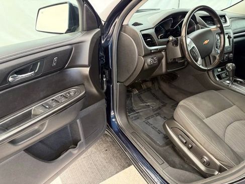 Used 2016 Chevrolet Traverse LT image 31