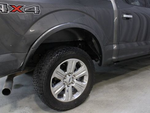 Used 2019 Ford F150 Lariat w/ Equipment Group 502A Luxury AWD/4WD image 26