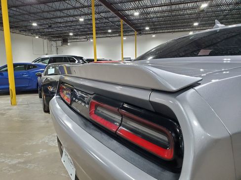 Used 2018 Dodge Challenger SXT Plus RWD image 40