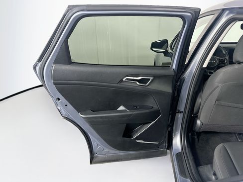 Used 2025 Kia Sportage LX FWD image 24