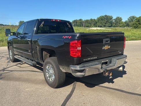 Used 2019 Chevrolet Silverado 2500 LTZ w/ Duramax Plus Package AWD/4WD image 3