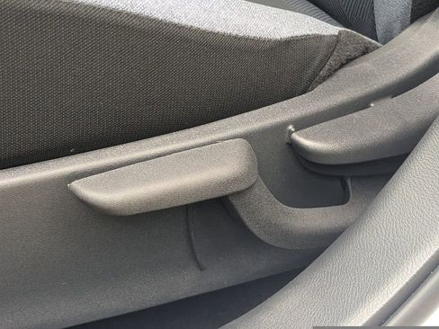 New 2025 Nissan Versa SV w/ Trunk Package image 19