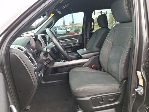 Certified 2019 RAM 3500 Big Horn AWD/4WD image 26